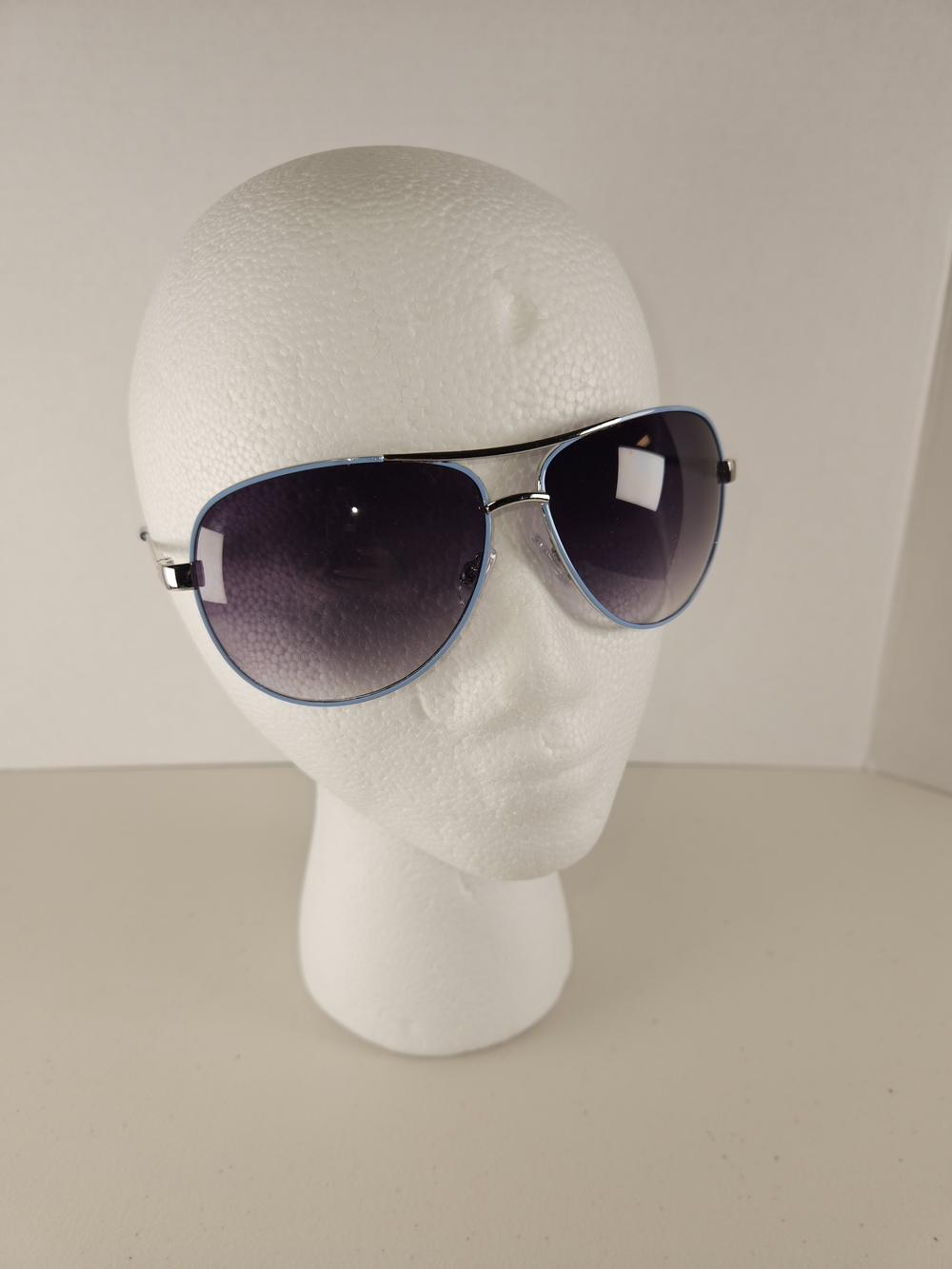 Lucky Brand D903  Blue Gradient Aviator Sunglasses UV Protection Like New
